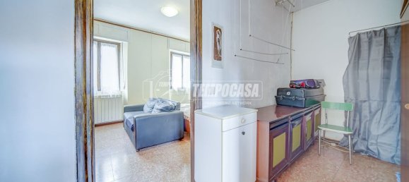 Casa de 2 divisões em Cairate, Italy N.º 86521 8