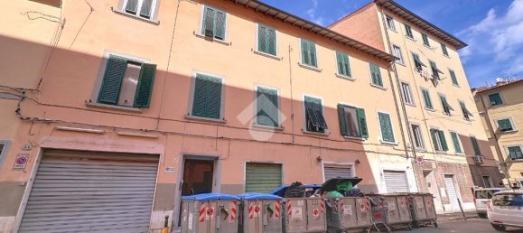 2 rooms Warehouse in Livorno, Italy No. 314486 12