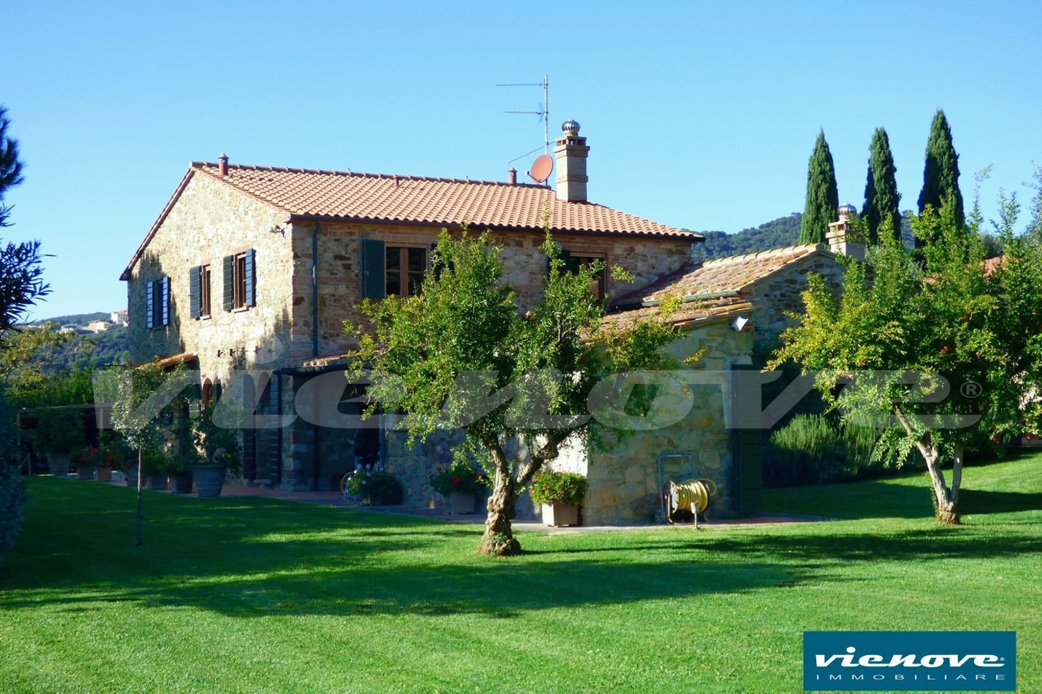 11 rooms House in Campiglia Marittima, Italy No. 225693