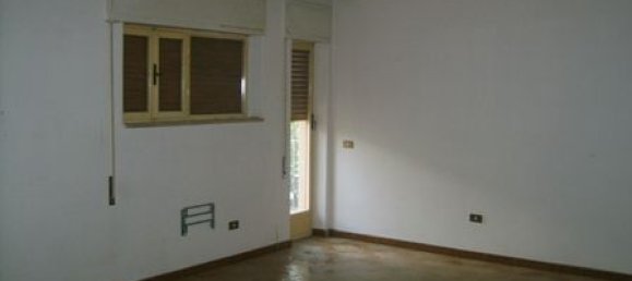 2 Schlafzimmer Wohnung in Marsala, Italy, Nr. 73593 4