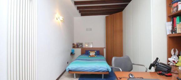7 rooms Apartment in Como, Italy No. 12831 12