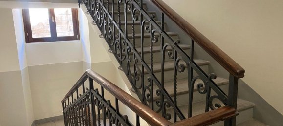 7 rooms Apartment in Como, Italy No. 12831 4