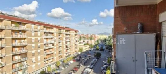 2 bedrooms Apartment in Rome, Italy No. 350230 2