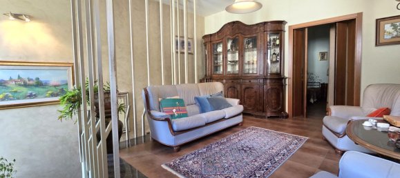 Villa de 6 divisões em San Giovanni Teatino, Italy N.º 299829 15