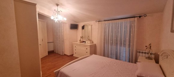 5 Schlafzimmer Wohnung in Perugia, Italy, Nr. 344406 24
