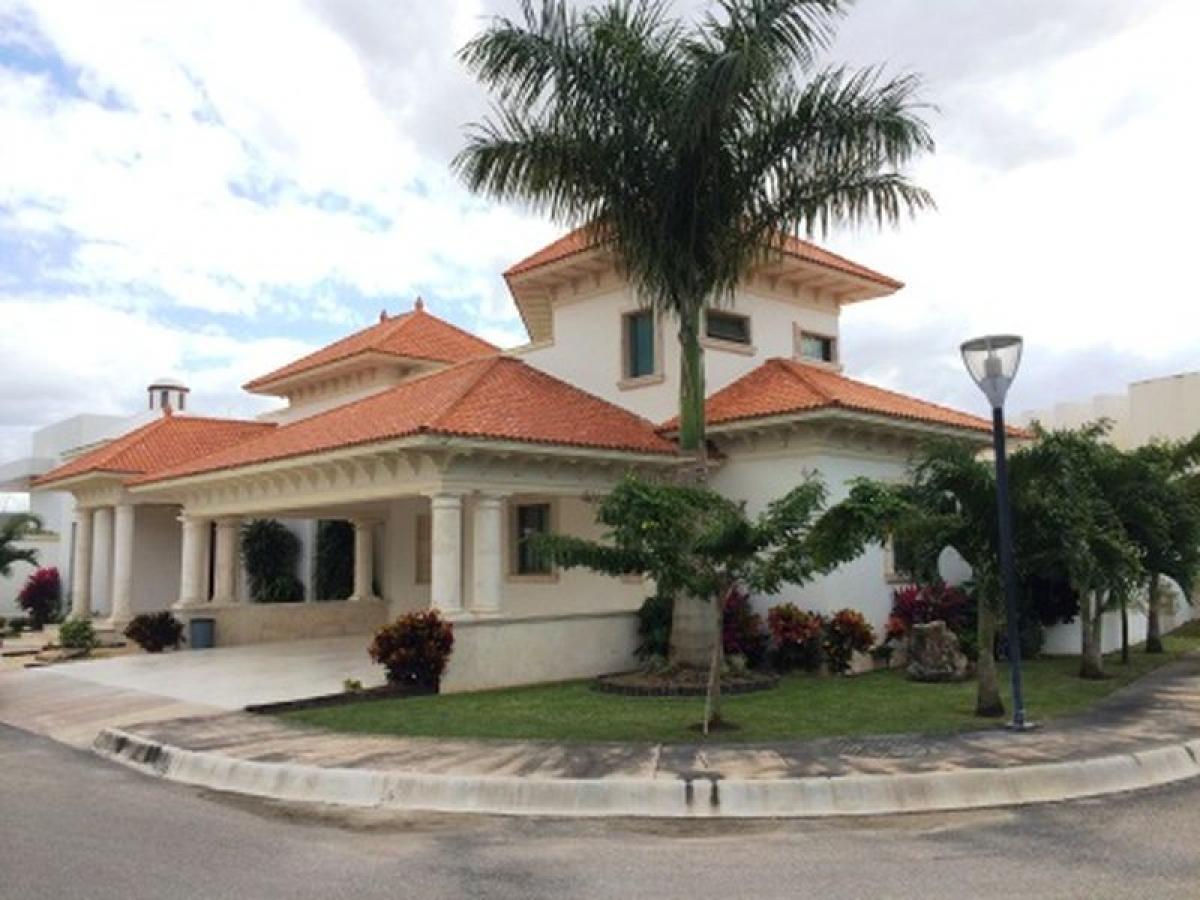 3 bedrooms House in Yucatan, Mexico No. 169678