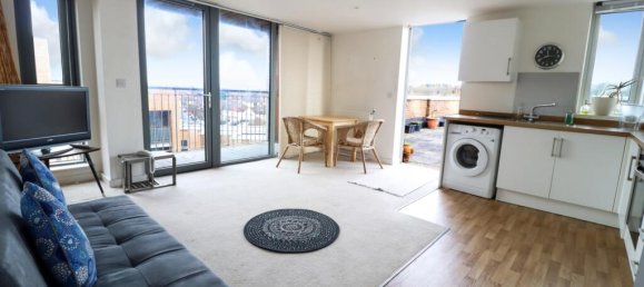 1 bedroom Penthouse in London, United Kingdom No. 13506 2
