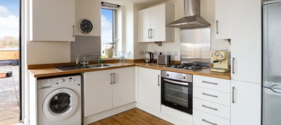 1 bedroom Penthouse in London, United Kingdom No. 13506 7