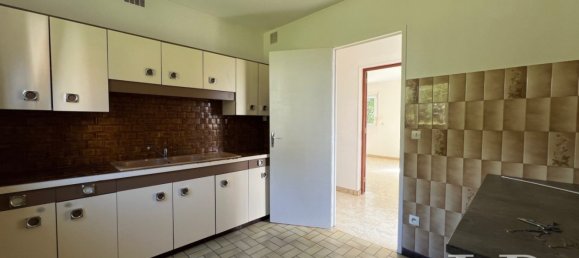 4 bedrooms Villa in Soissons, France No. 238734 3