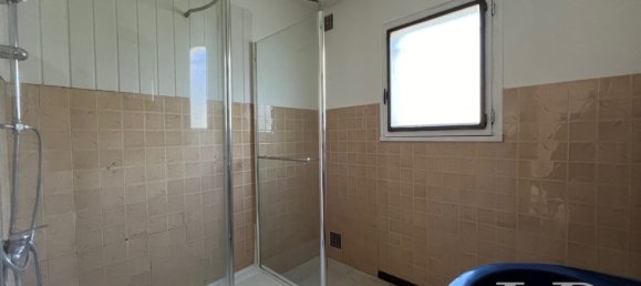 4 bedrooms Villa in Soissons, France No. 238734 6