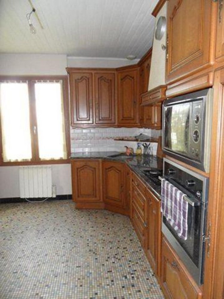 4 Schlafzimmer Haus in Bais, France, Nr. 8801