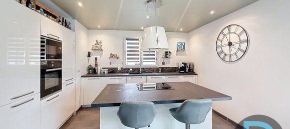 4 bedrooms House in La Chapelle-de-Guinchay, France No. 268268 8