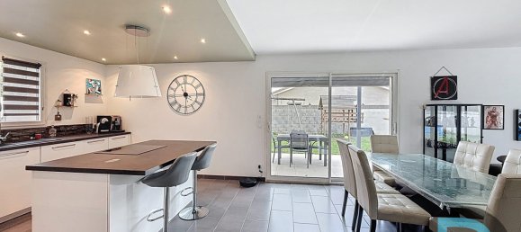 4 bedrooms House in La Chapelle-de-Guinchay, France No. 268268 20