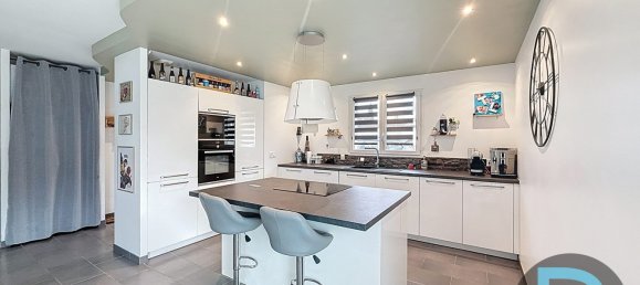 4 bedrooms House in La Chapelle-de-Guinchay, France No. 268268 3