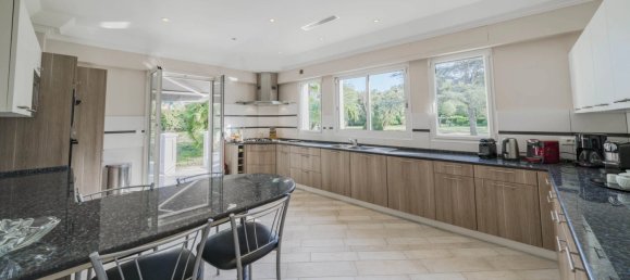 10 bedrooms Villa in Antibes, France No. 99 10