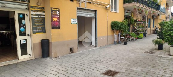 Imóvel comercial de 1 divisão em Salerno, Italy N.º 128947 3