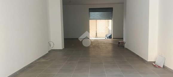 Imóvel comercial de 1 divisão em Salerno, Italy N.º 128947 4