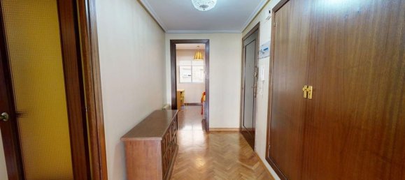 4 bedrooms Apartment in Zaragoza, Spain No. 155652 11