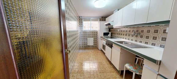 4 bedrooms Apartment in Zaragoza, Spain No. 155652 13