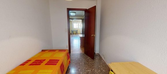 4 bedrooms Apartment in Zaragoza, Spain No. 155652 21
