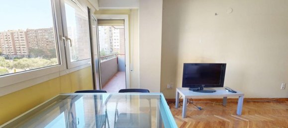 4 bedrooms Apartment in Zaragoza, Spain No. 155652 4