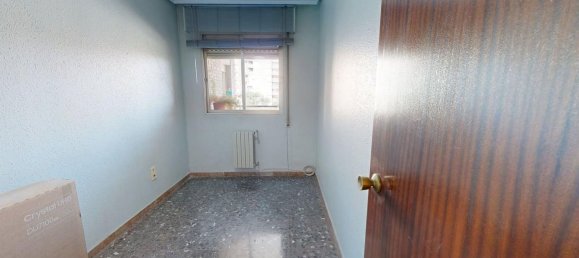 4 bedrooms Apartment in Zaragoza, Spain No. 155652 22