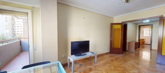 4 bedrooms Apartment in Zaragoza, Spain No. 155652 5