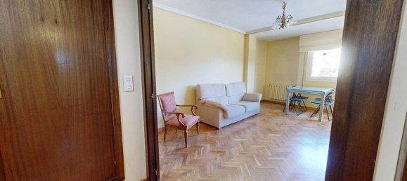 4 bedrooms Apartment in Zaragoza, Spain No. 155652 10