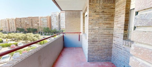 4 bedrooms Apartment in Zaragoza, Spain No. 155652 6