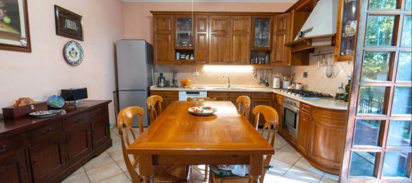 6 chambres Villa à Cisterna di Latina, Italy No. 113475 3