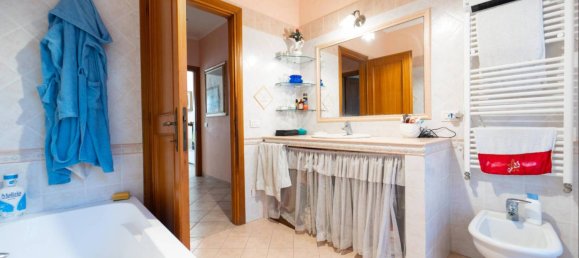 6 chambres Villa à Cisterna di Latina, Italy No. 113475 39