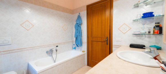 6 chambres Villa à Cisterna di Latina, Italy No. 113475 21