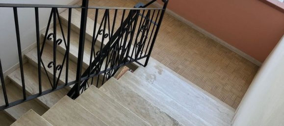 Дуплекс с 5 комнатами в Чечина, Италия № 139157 33