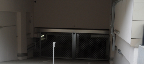 Parkplatz in Frankfurt am Main, Germany, Nr. 43287 2