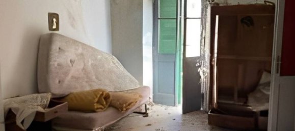 3 bedrooms House in Taceno, Italy No. 318043 8