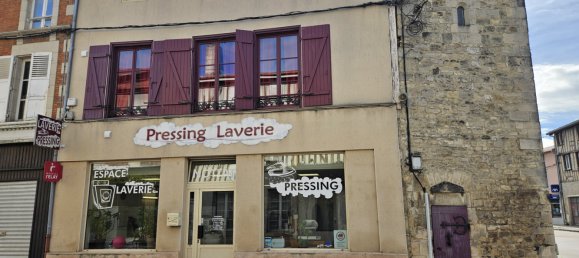 Edificio de 2 dormitorios en Wassy, France No. 224826 2