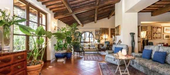 Villa de 7 dormitorios en Pescia, Italy No. 404422 22