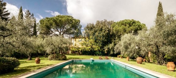 Villa de 7 dormitorios en Pescia, Italy No. 404422 2