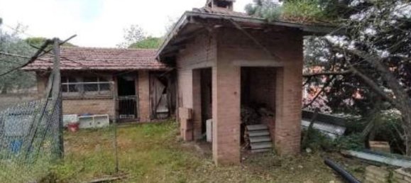 6 rooms House in Marsciano, Italy No. 49947 5