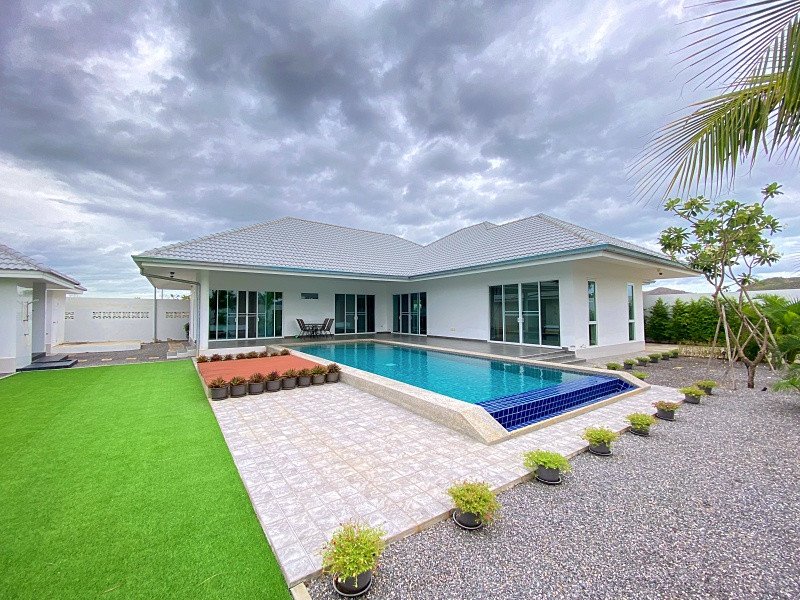 3 bedrooms Cafe / restaurant in Hua Hin, Thailand No. 10905