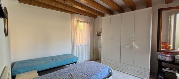 3 rooms Apartment in Chioggia, Italy No. 278160 10