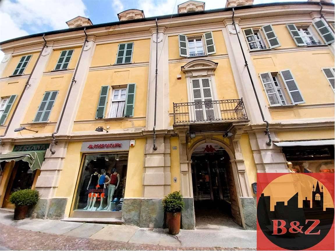 4-salle Propriété commerciale à Rivoli, Italy No. 290055