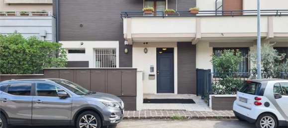 3 bedrooms Apartment in Modena, Italy No. 327215 28