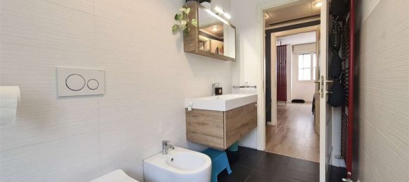 3 bedrooms Apartment in Modena, Italy No. 327215 14