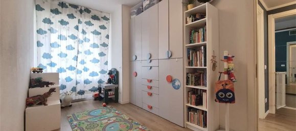 3 bedrooms Apartment in Modena, Italy No. 327215 11