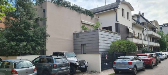 3 bedrooms Apartment in Modena, Italy No. 327215 30