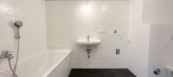 Квартира с 2 комнатами в Оттакринг, Австрия № 179631 12