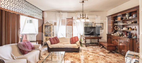 3 bedrooms Apartment in Cagliari, Italy No. 289310 8