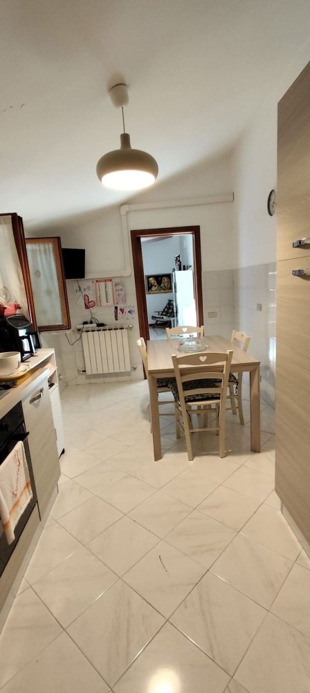 4 bedrooms Apartment in Campagnano di Roma, Italy No. 401657