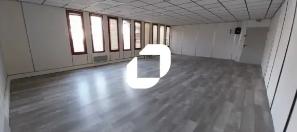  مكتب في Les Ulis, France 650متر مربع رقم 302409 4